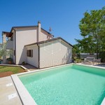 1776176974_villa-clariss-1.jpg