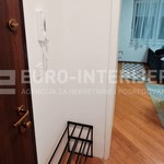 prodaja-stan-zagreb-tre-njevka-tratinska-20m2-hodnik__ho2A3Y4Q-900x1743-portrait.jpg